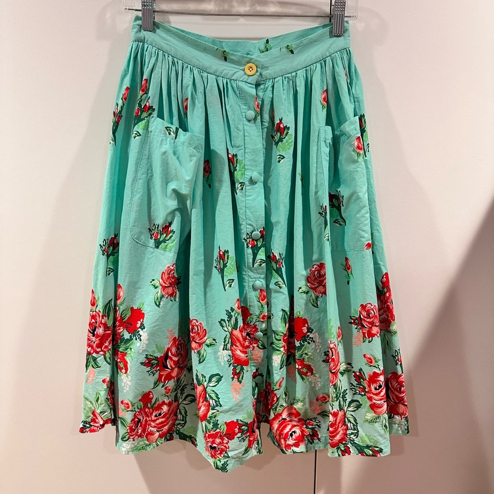 Lindy Bop button front skirt. Teal Pink Red Floral